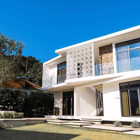 Sisid Anilao Resort Мабини Екстериор снимка
