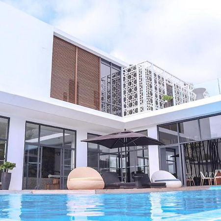 Sisid Anilao Resort Мабини Екстериор снимка